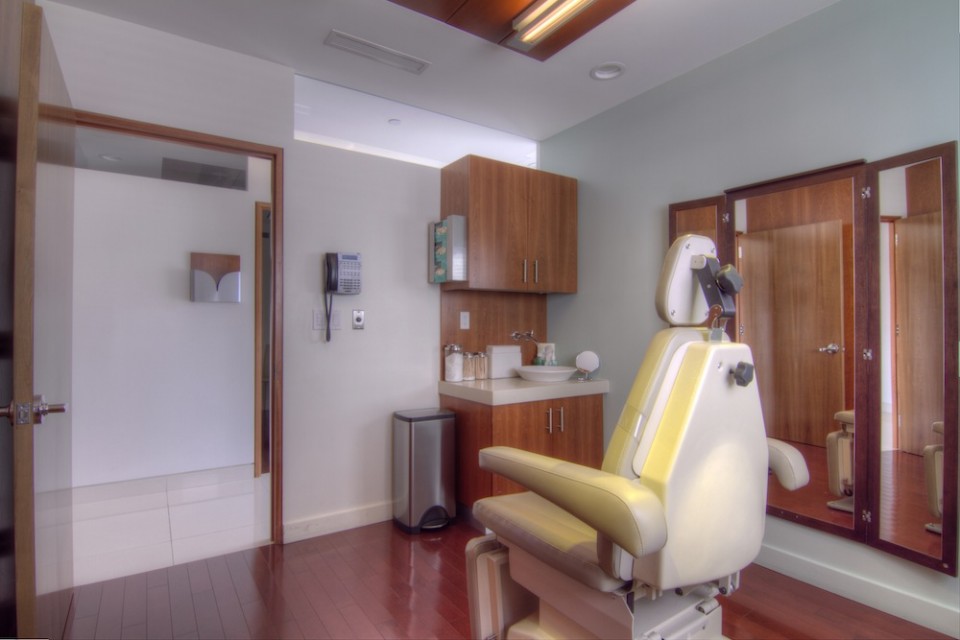 The Diamond Face Institute treatment room
