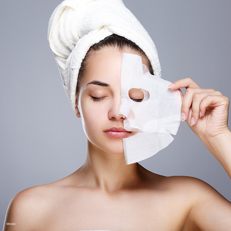 collagen-mask-featured-model
