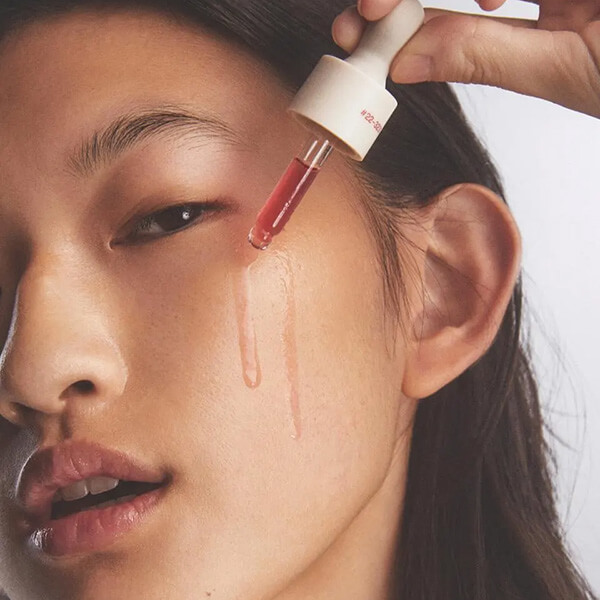 Woman using metacine